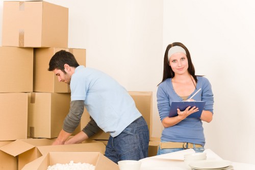Flexible man and van Chelsea transport for furniture and household items